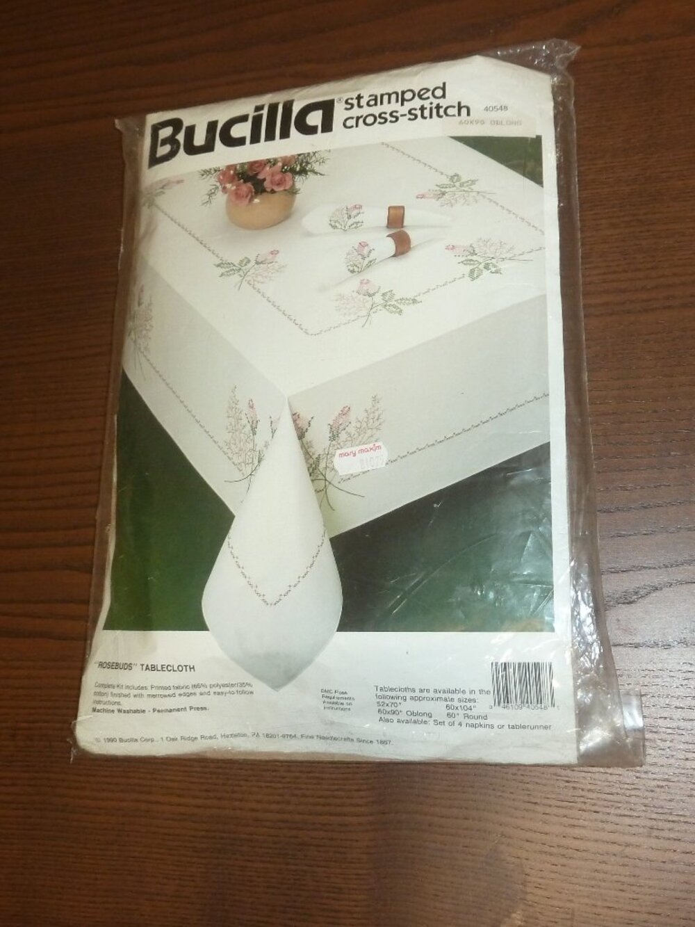 Vintage Bucilla Rosebuds Stamped Cross Stitch Tablecloth 60 x 90 Oblong #40548